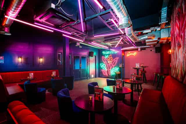 Hybrid Bar Restaurant