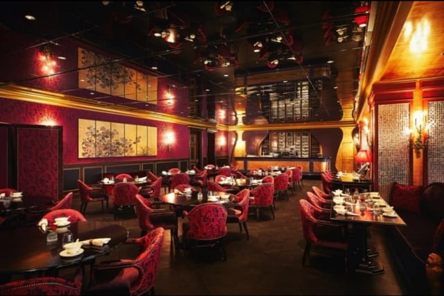 Elegant dining venue at Palais de Chine, ideal for upscale events and private dinners.