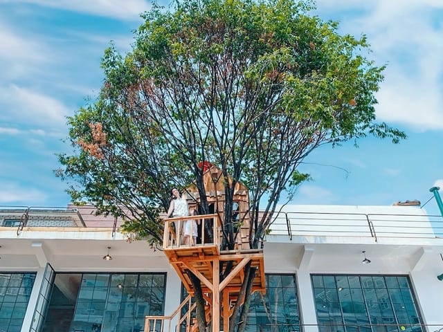 Treehouse venue at SFACTORY, ideal for creative events and team-building activities.