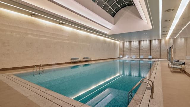 Lotte Hotel indoor pool