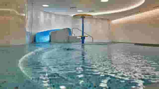 Lotte Hotel indoor pool