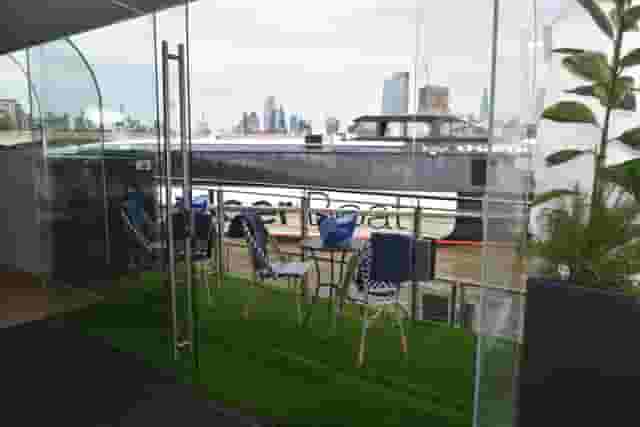 Clipper Lounge Embankment