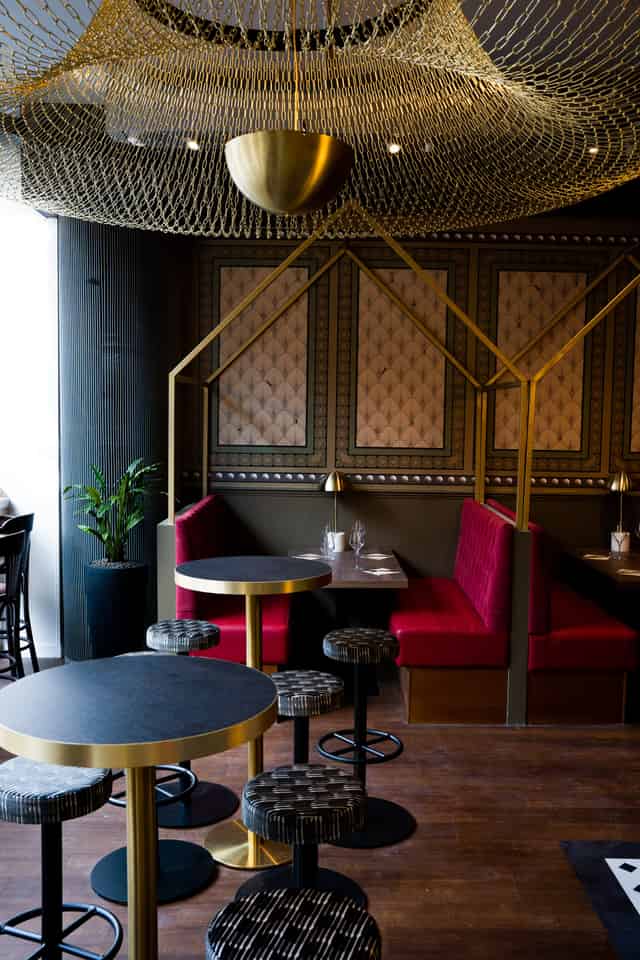 Top Hat Restaurant & Bar