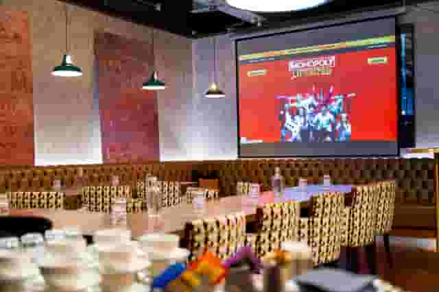 Top Hat Restaurant & Bar