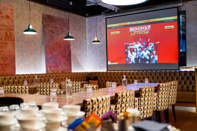 Top Hat Restaurant & Bar