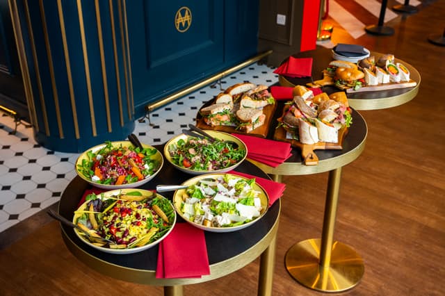 Top Hat Restaurant & Bar