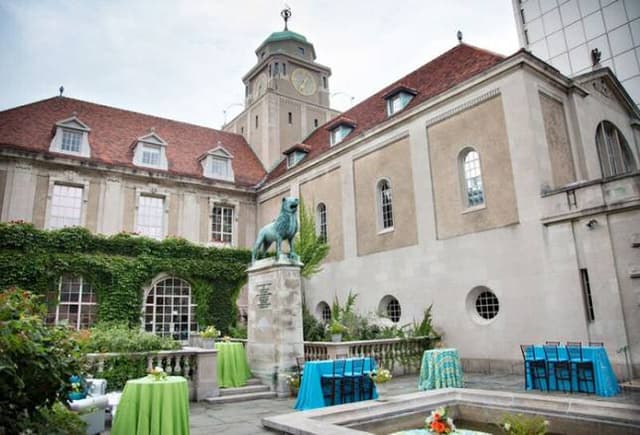 Adolphus Busch Hall