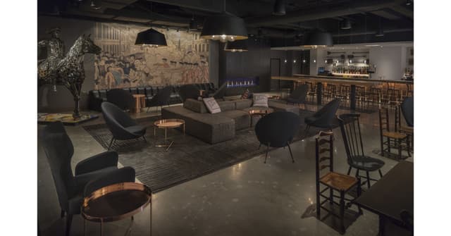 Lantern Lounge