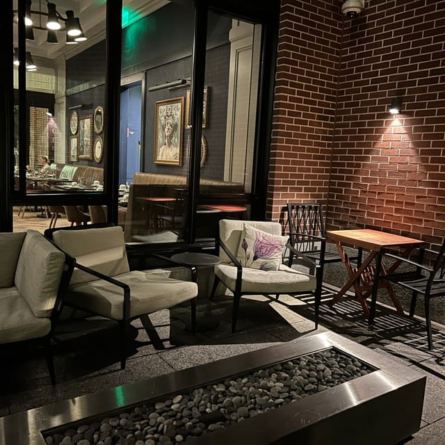 The Whitney Hotel Boston Restaurant ...