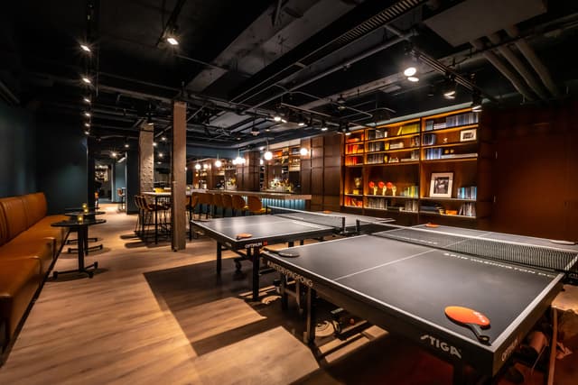 Private Lounges