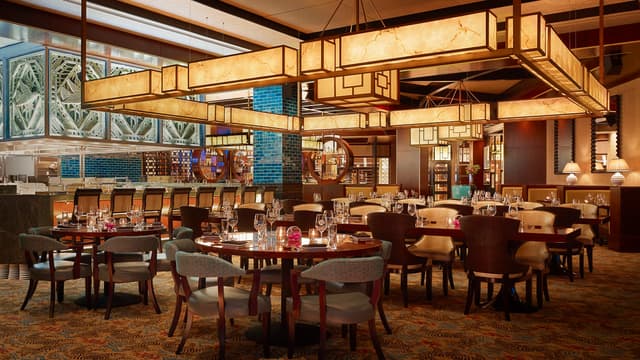 Private Lounges