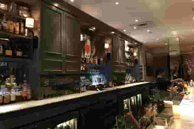 Bar