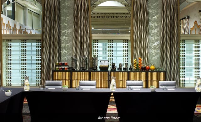 Sophisticated meeting space in Kimpton Hotel Monaco, ideal for corporate events.