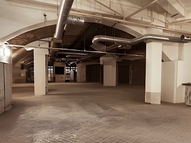 Tunnels @ One America Square