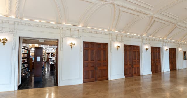 O'Byrne Gallery
