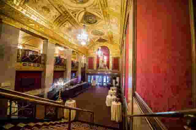 1924 LOUNGE