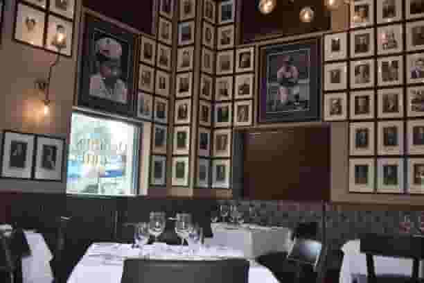 Bar & grill