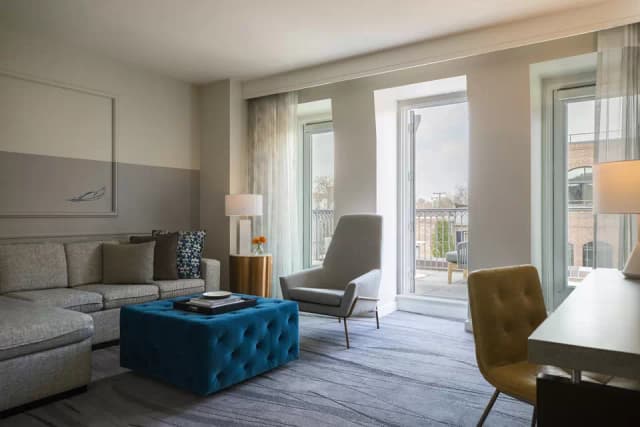 Diplomat Suite
