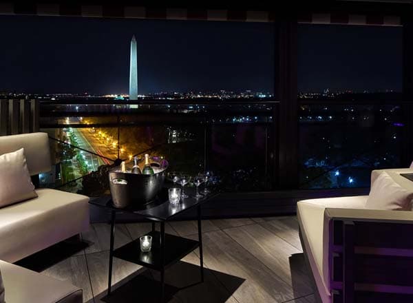 Vue semi-private - White House bar