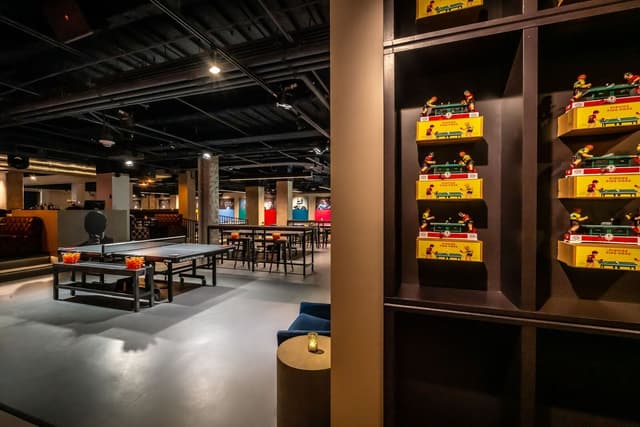 Sports bar