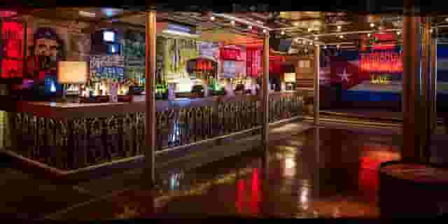 Cocktail bar