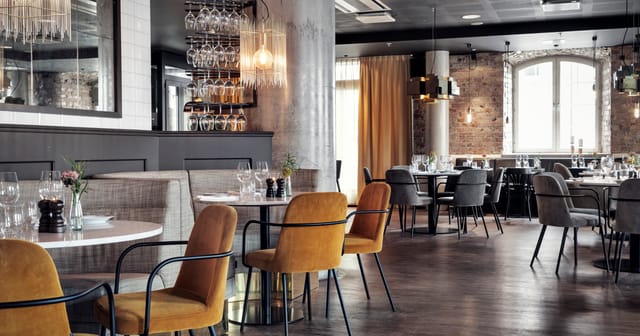 Stylish restaurant in Elite Hotel Arcadia, ideal for corporate events and networking dinners.