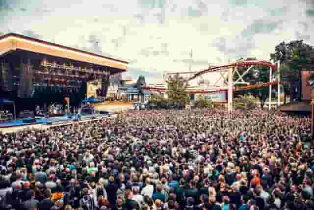 Live music venue
