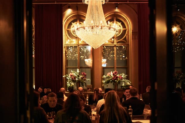 Banquet hall