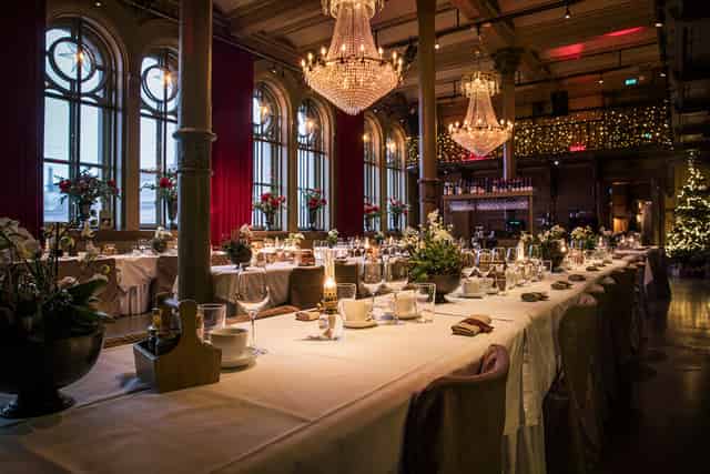 Banquet hall