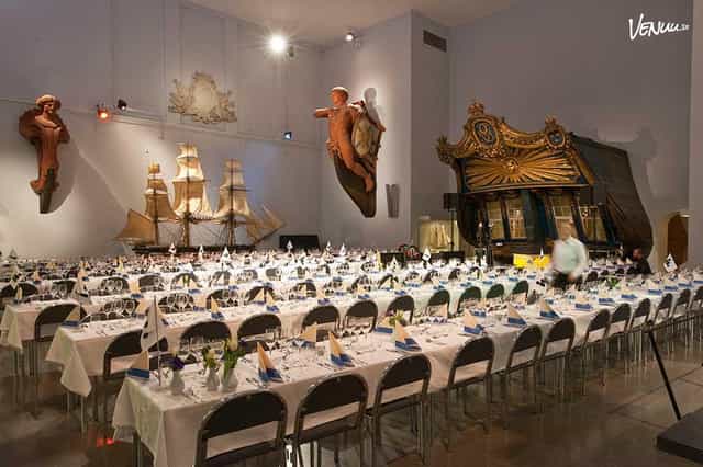 Elegant banquet hall in Sjöhistoriska Museet, perfect for corporate events and receptions.
