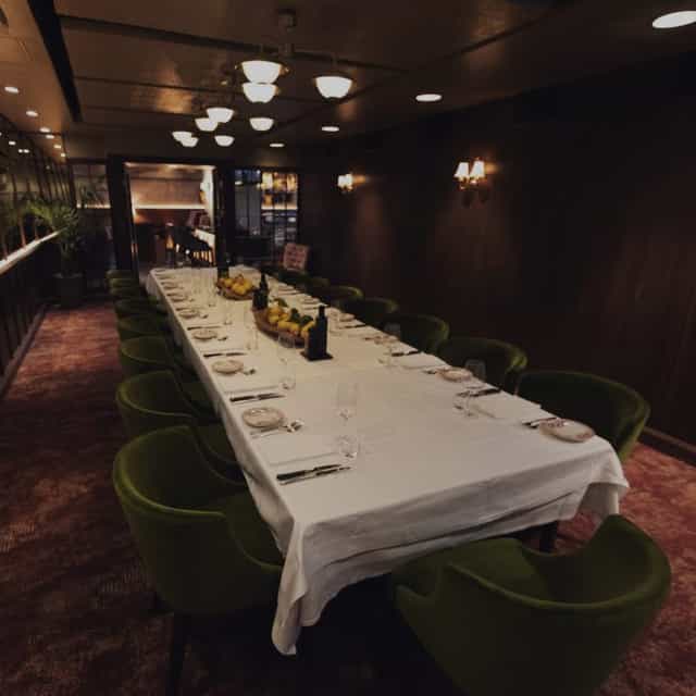 Elegant dining setup in Chambre Séparée, ideal for corporate dinners and private events.
