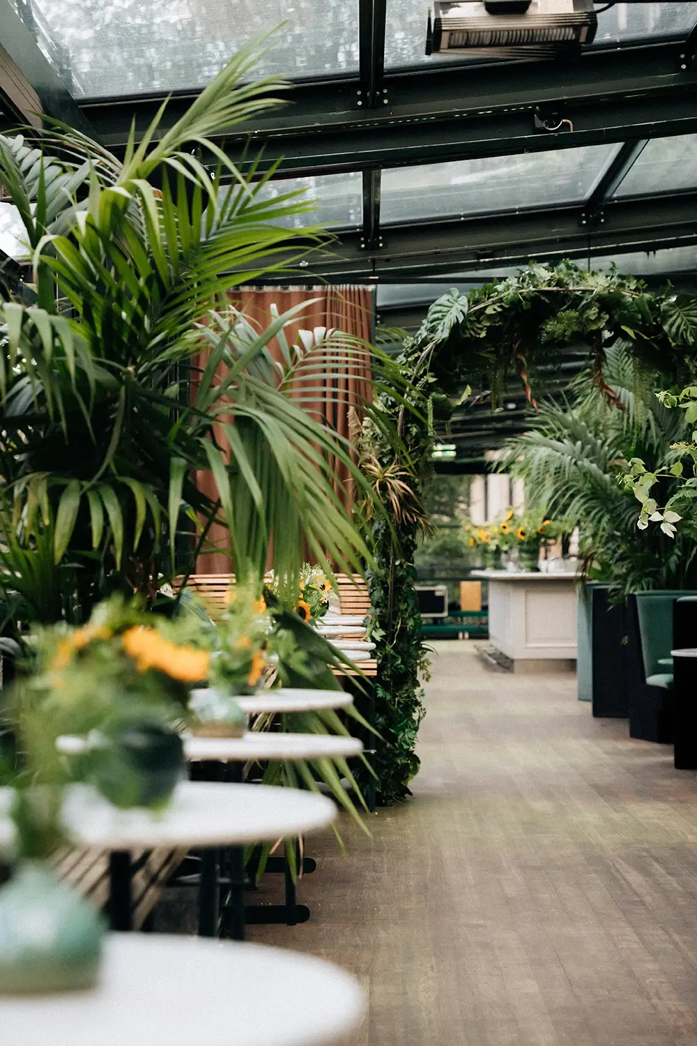 Lush green Terrassen venue in Bern for weddings and corporate events.