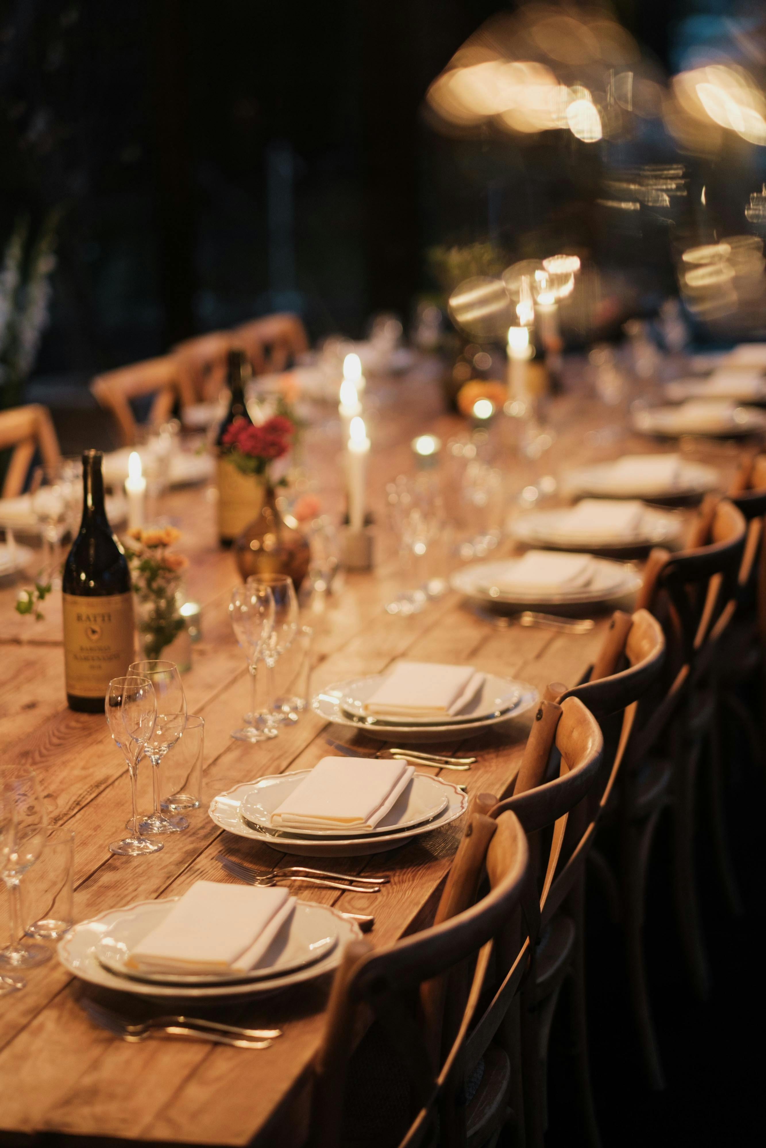 Elegant dining table setup in Chambre Séparée Oscar for intimate gatherings and upscale events.