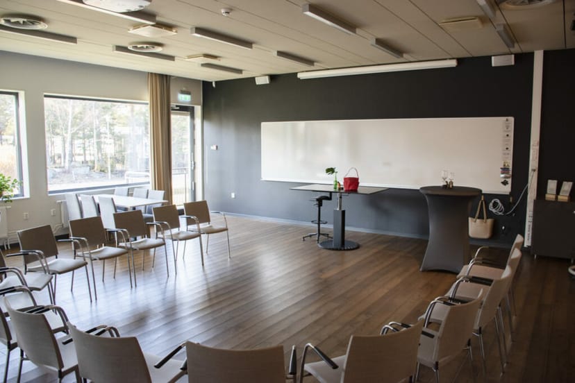 Conference center in Sigtunahöjden with circular seating for workshops and team-building events.