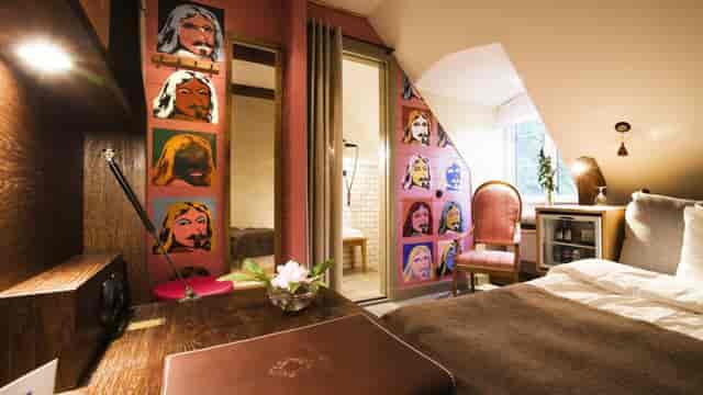 Creative hotel room at Ulfsunda Slott, perfect for retreats and workshops.