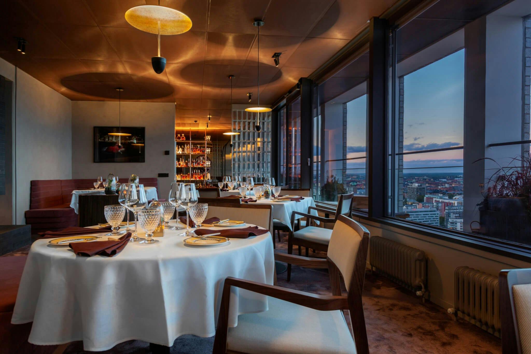 Elegant dining space in La Tour Chambre Séparée for upscale events and corporate dinners.