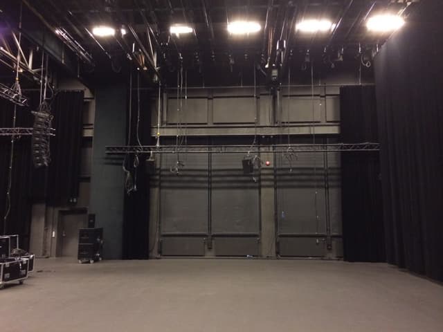 Studio Stage
