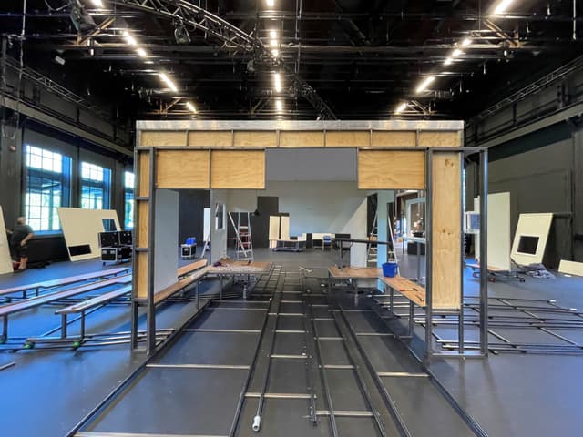 Studio Stage