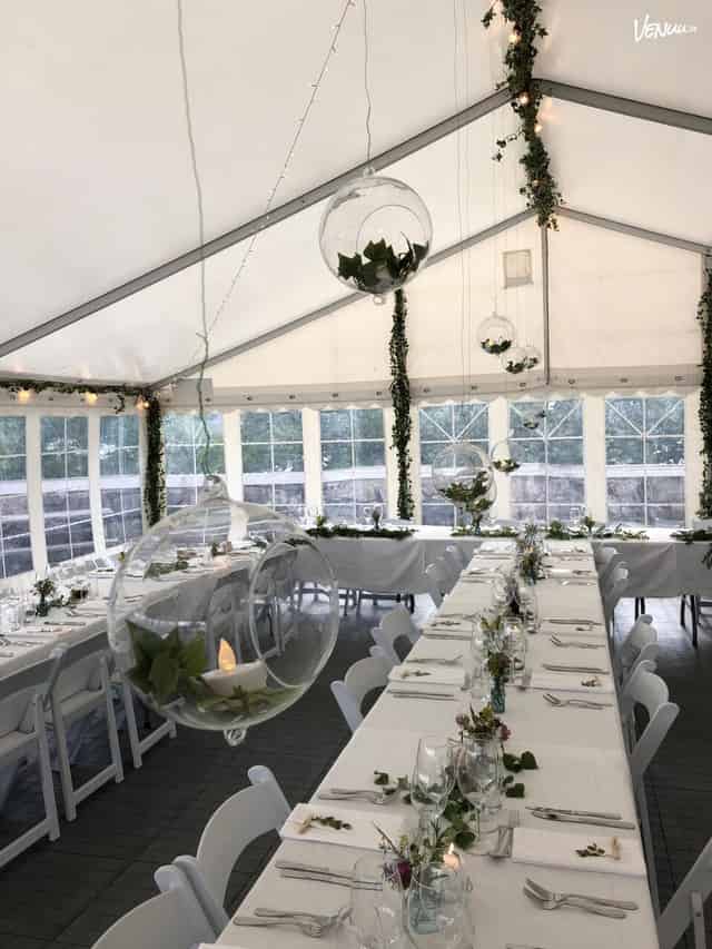 Banquet hall