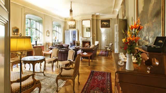 Elegant meeting space in Åkeshofs Slott, perfect for networking events and workshops.