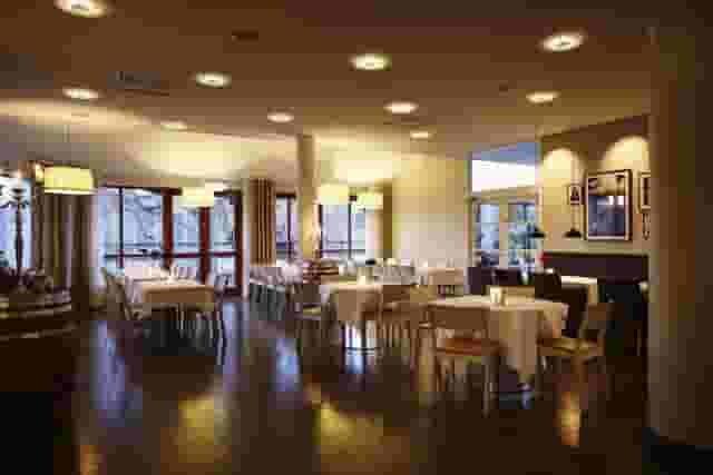 restaurant