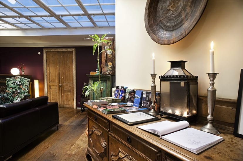 Elegant meeting space at Hotel Hellsten, perfect for networking and intimate gatherings.