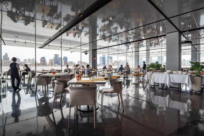 ARTsMALL Café in Shanghai: modern venue with panoramic views for corporate events and gatherings.