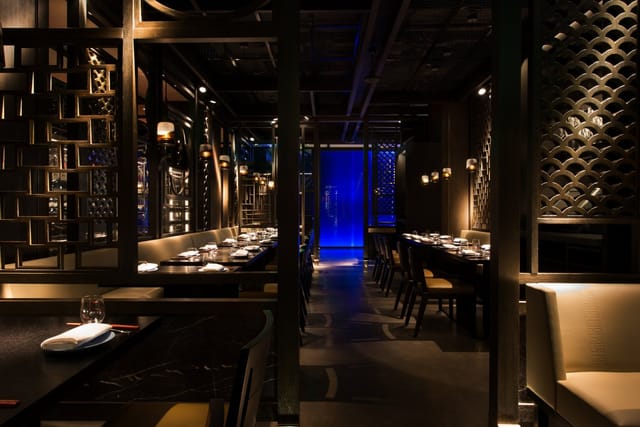 Sophisticated bar area in Hakkasan Shanghai, ideal for upscale corporate dinners.
