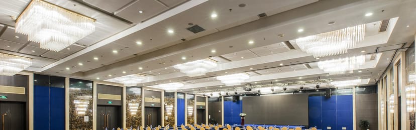Spacious conference room at Crowne Plaza Shanghai, ideal for corporate meetings and events.