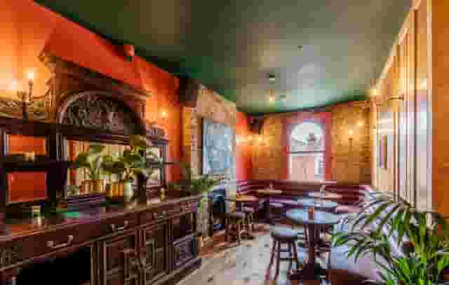 Queen of The South Pub