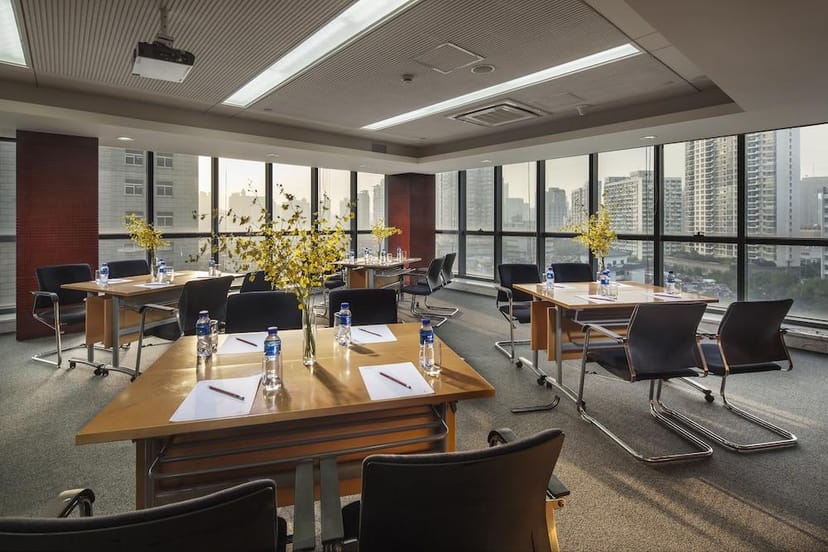 GREEN COURT SERVICED | ???? | SHANGHAI, CHINA | SEASON DEALS FROM $151