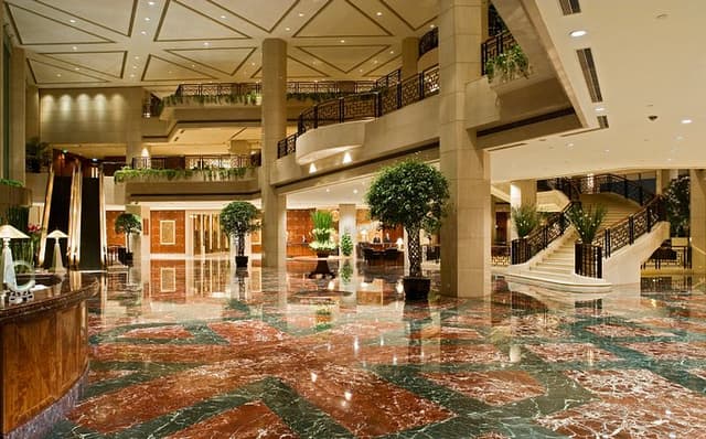 Lobby bar