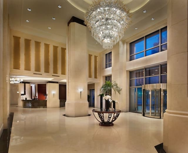 Lobby bar