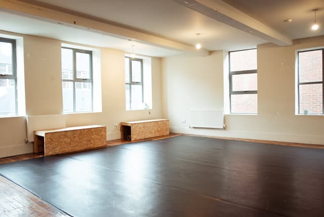 The Middle Floor